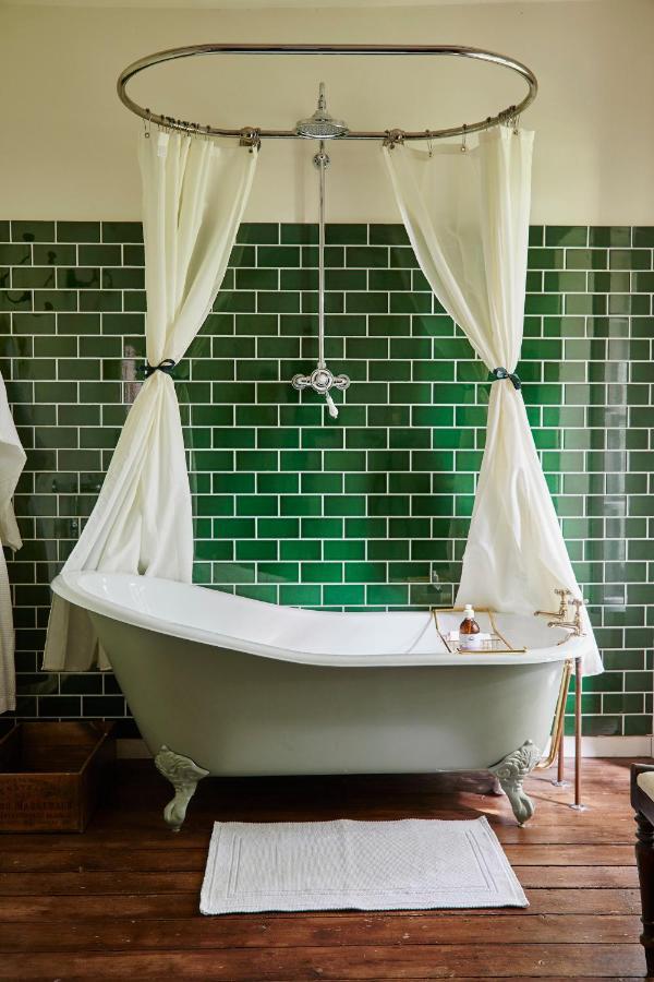 Bed and Breakfast Manoir Laurette Saint-Martin-Petit Экстерьер фото